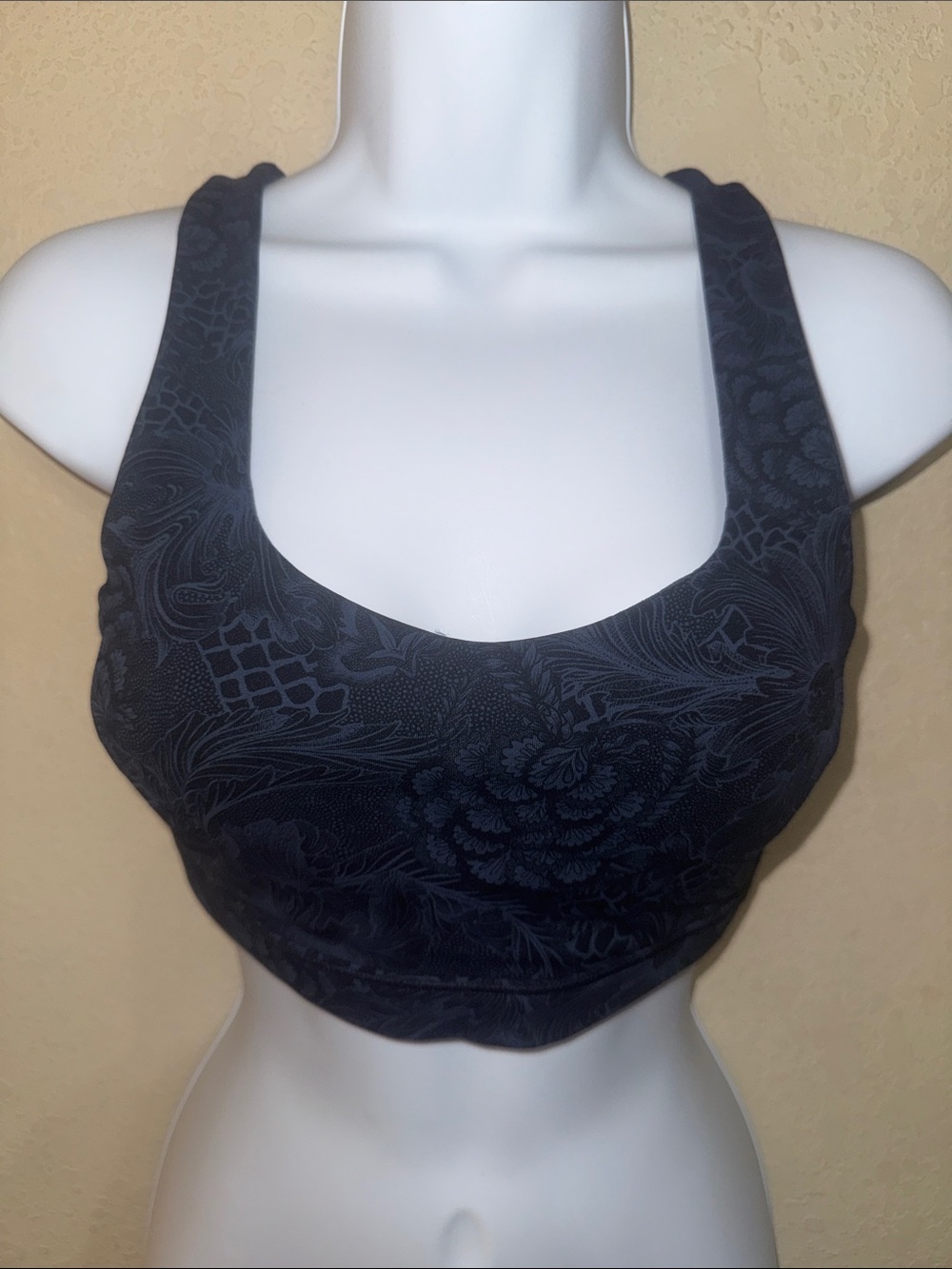 lululemon athletica free to be serene Black/bluFloral-Pattern Support Sports Bra